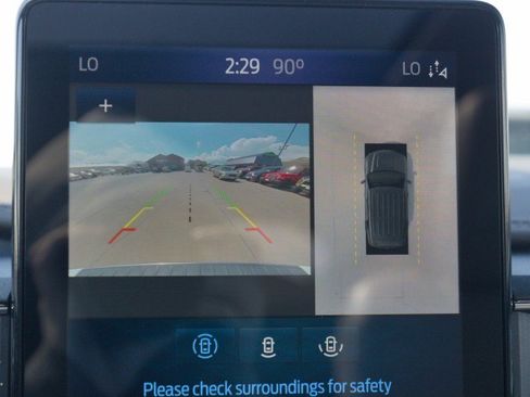 Used 2020 Ford Explorer Platinum w/ Premium Technology Package AWD/4WD image 23