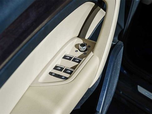 Used 2022 Audi Q5 2.0T Premium w/ Convenience Package image 21