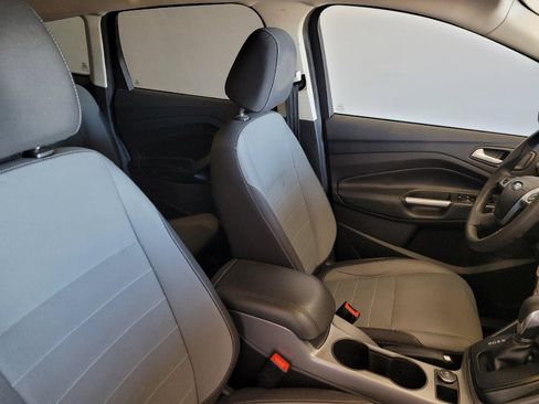 Used 2016 Ford Escape SE FWD image 21