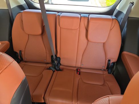 Used 2024 Kia Carnival SX Prestige FWD image 12