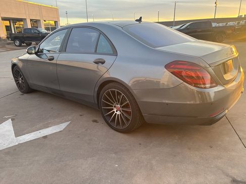 Used 2019 Mercedes-Benz S 560 4MATIC Sedan w/ Premium Package image 5