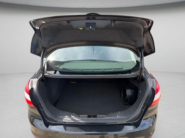 Used 2014 Ford Focus Titanium FWD image 9
