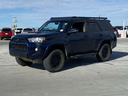 Used 2016 Toyota 4Runner Trail Premium image 3