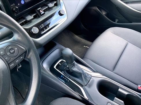 Certified 2025 Toyota Corolla LE image 16