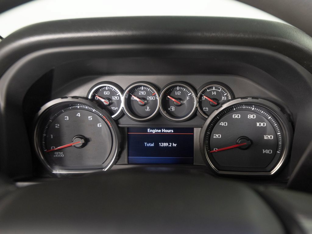 Used 2022 Chevrolet Silverado 2500 Custom w/ Custom Value Package AWD/4WD image 15