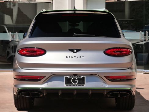Used 2025 Bentley Bentayga AWD/4WD image 8