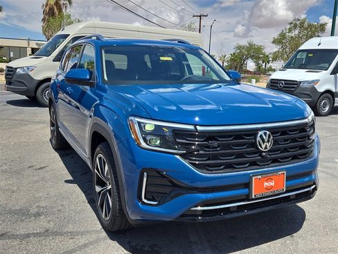 New 2025 Volkswagen Atlas SEL Premium R-Line image 2