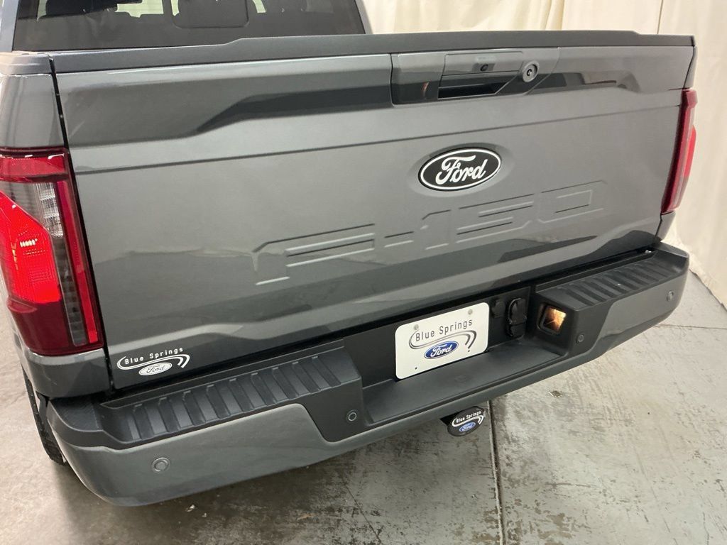 New 2026 Ford F150 XLT w/ Equipment Group 302A MID AWD/4WD image 12