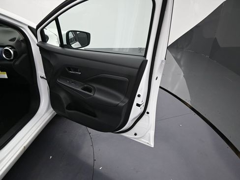 New 2025 Nissan Versa SV w/ Trunk Package image 7