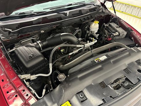 Used 2020 RAM 1500 Classic Warlock AWD/4WD image 3