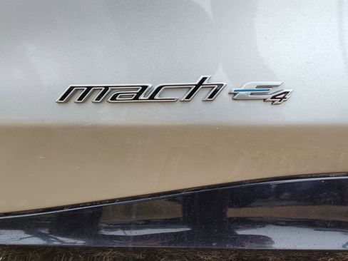 Used 2021 Ford Mustang Mach-E Premium image 4