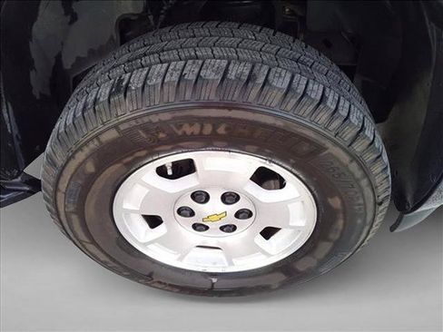 Used 2010 Chevrolet Tahoe LT RWD image 10