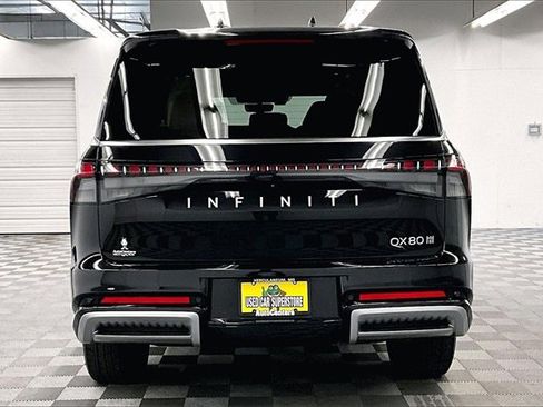 Used 2025 INFINITI QX80 Sensory image 4