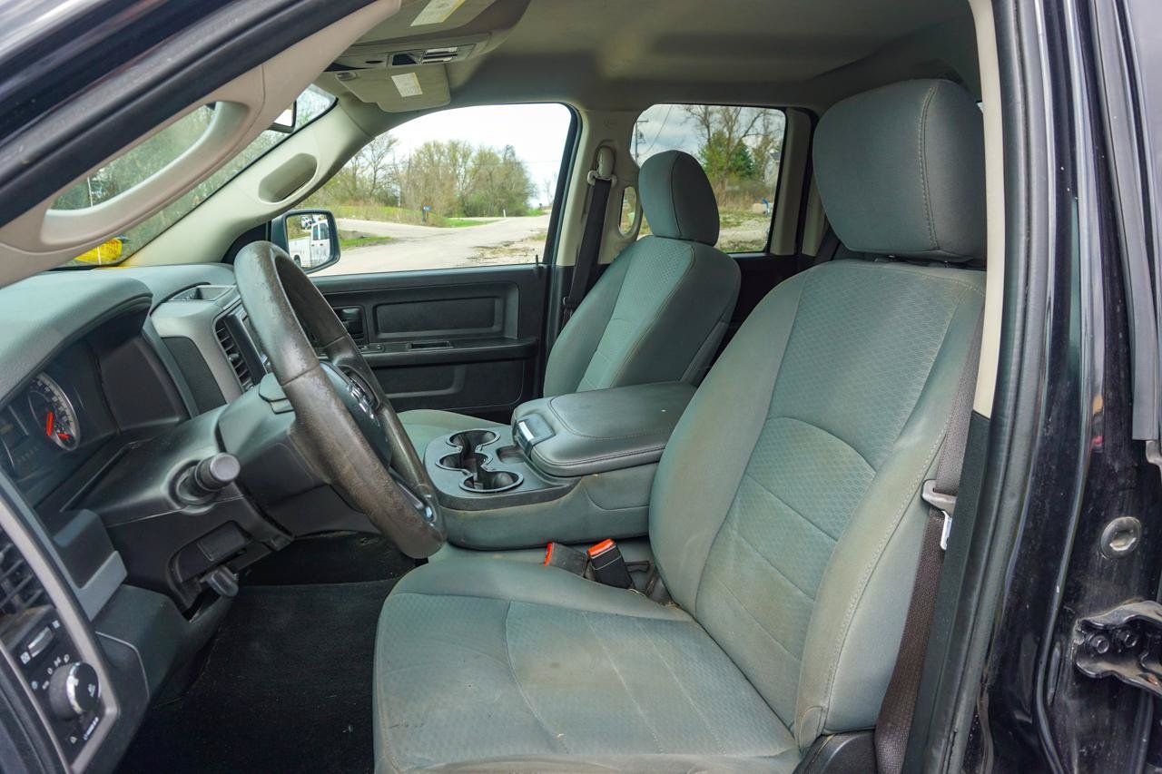 Used 2016 RAM 1500 Express w/ Black Ram 1500 Express Group AWD/4WD image 14