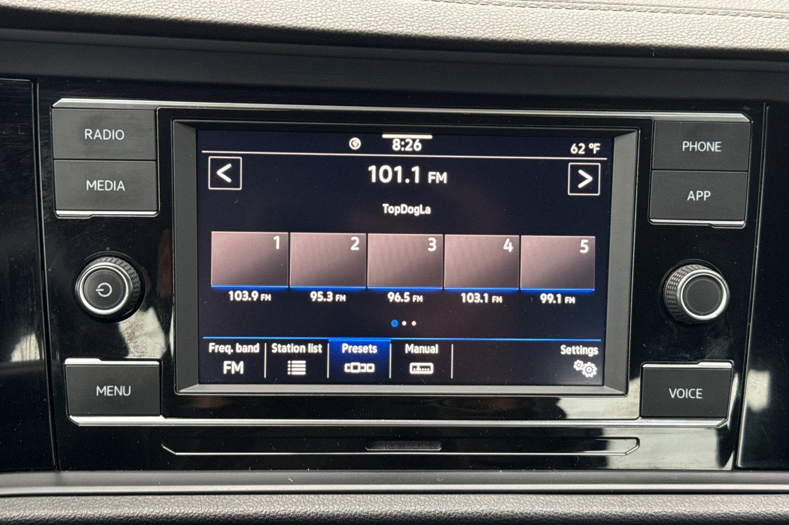 Certified 2023 Volkswagen Jetta Sport FWD image 17