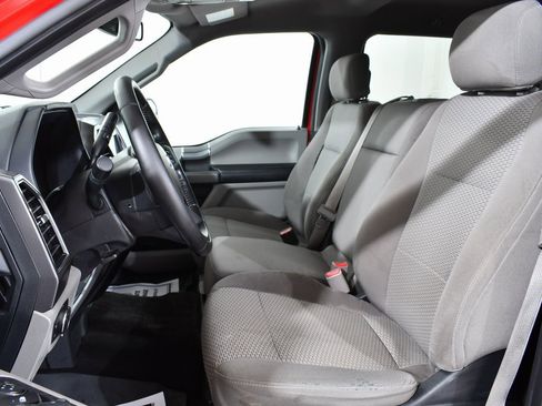 Used 2017 Ford F150 XLT w/ Equipment Group 302A Luxury image 6