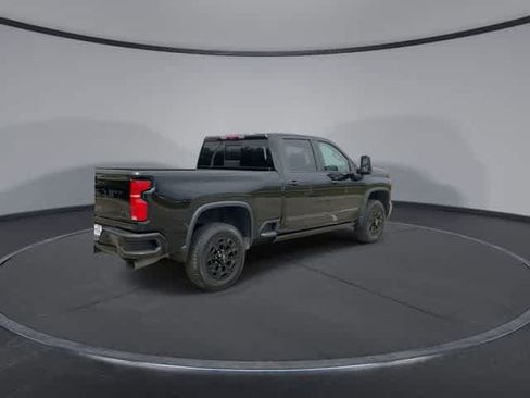 Used 2024 Chevrolet Silverado 2500 High Country w/ Midnight Edition AWD/4WD image 8