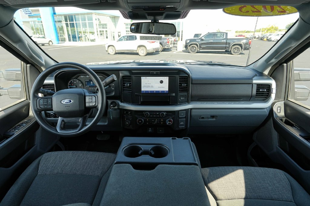 Used 2025 Ford F250 XLT AWD/4WD image 28