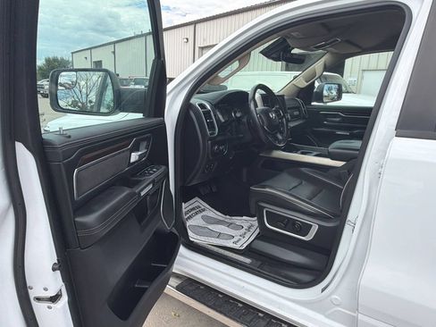 Used 2021 RAM 1500 Laramie AWD/4WD image 12