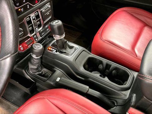 Used 2024 Jeep Wrangler Unlimited Rubicon 392 AWD/4WD image 16