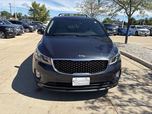 Used 2015 Kia Sedona SX FWD image 8