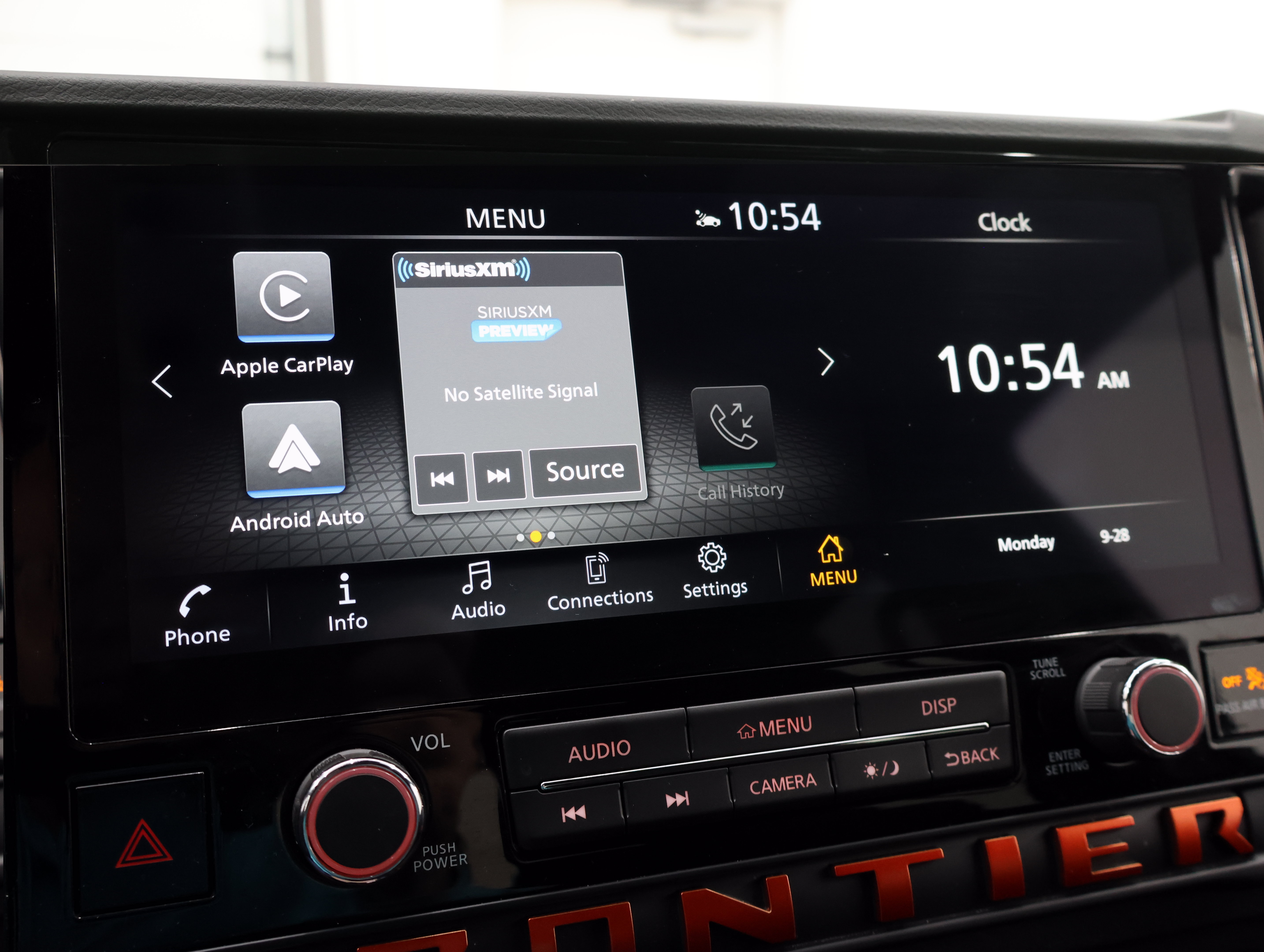 Used 2025 Nissan Frontier PRO-4X AWD/4WD image 52