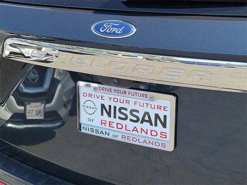 Used 2023 Ford Explorer XLT image 26