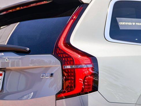 Used 2026 Volvo XC90 B5 Core image 8