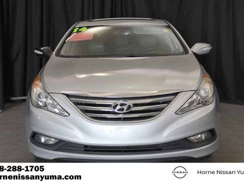 Used 2014 Hyundai Sonata SE w/ Premium Package 04 FWD image 2