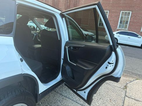 Used 2019 Toyota RAV4 LE w/ All Weather Liner Package AWD/4WD image 11