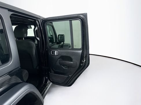 Used 2024 Jeep Wrangler Unlimited AWD/4WD image 27