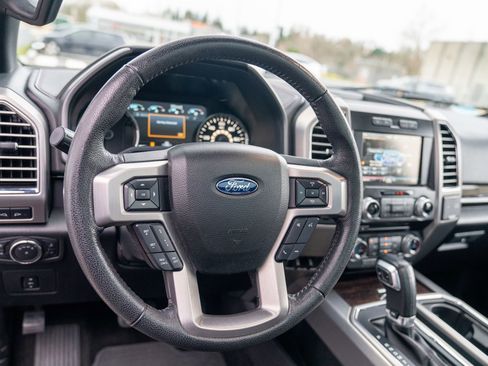 Used 2015 Ford F150 Platinum w/ Technology Package AWD/4WD image 13