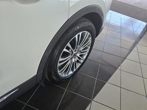 Used 2016 Lincoln MKX Reserve w/ Driver Assistance Package AWD/4WD image 35
