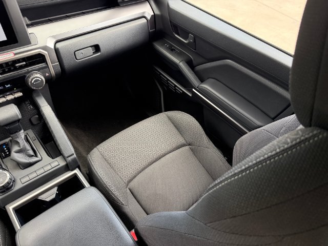 Used 2026 Toyota 4Runner SR5 AWD/4WD image 24