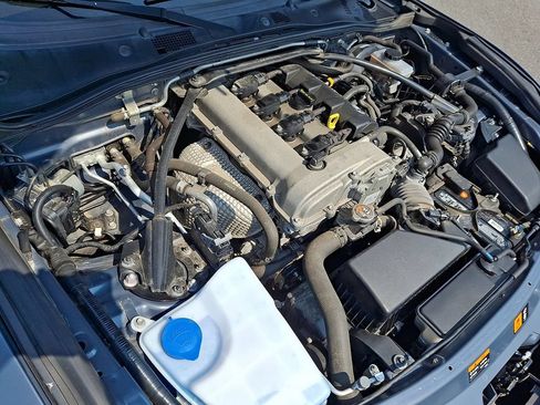Used 2020 MAZDA MX-5 Miata RF Grand Touring RWD image 29