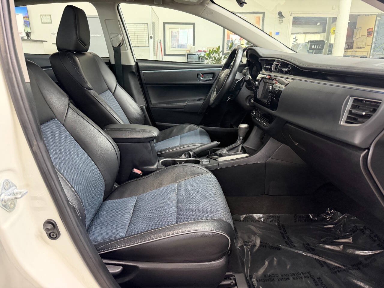 Used 2016 Toyota Corolla S FWD image 17