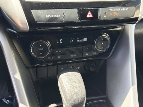 Used 2019 Mitsubishi Eclipse Cross ES AWD/4WD image 22