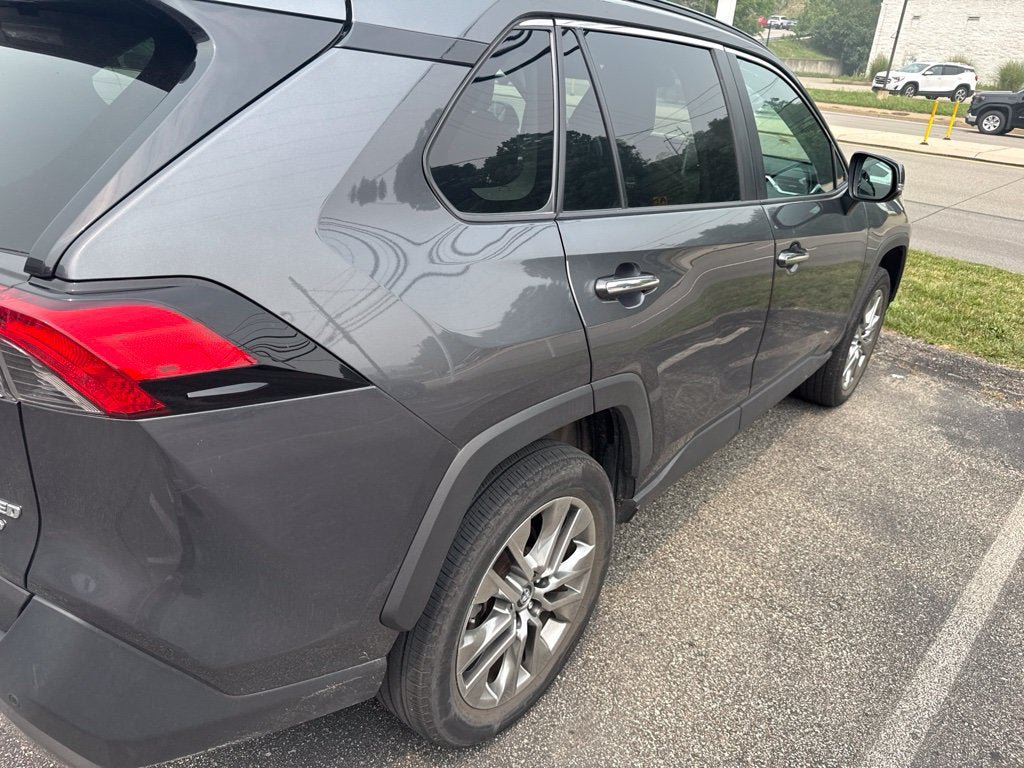 Certified 2020 Toyota RAV4 Limited w/ All Weather Liner Package AWD/4WD image 4