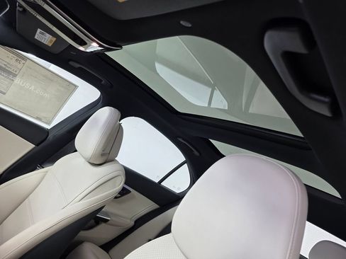 New 2026 Mercedes-Benz C 300 Sedan image 9