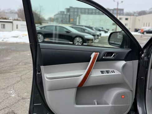 Used 2009 Toyota Highlander Limited image 31