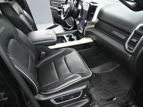 Used 2019 RAM 1500 Laramie image 17