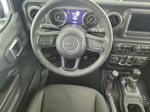 Used 2023 Jeep Wrangler Unlimited Sport AWD/4WD image 13
