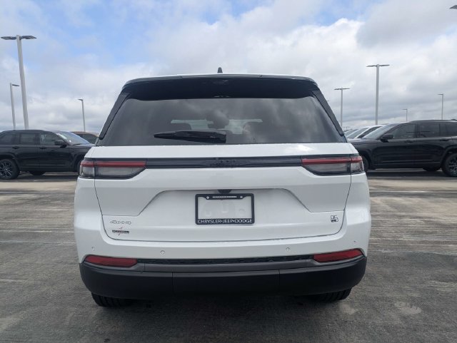 New 2026 Jeep Grand Cherokee Limited AWD/4WD image 5