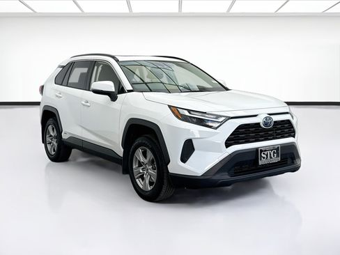 Used 2023 Toyota RAV4 XLE w/ Convenience Package AWD/4WD image 3