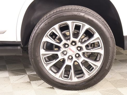 Used 2026 GMC Yukon Denali w/ Sun & Power Step Package AWD/4WD image 21