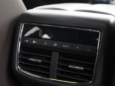 Used 2021 MAZDA CX-9 Signature image 14