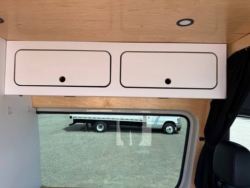 Used 2023 Mercedes-Benz Sprinter 2500 image 29
