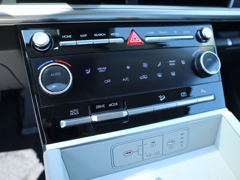 New 2026 Hyundai Santa Fe SEL FWD image 6