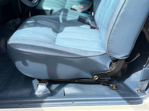 Used 1989 Toyota Pickup Deluxe AWD/4WD image 15
