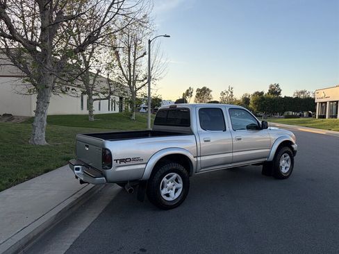 Used 2003 Toyota Tacoma PreRunner image 4